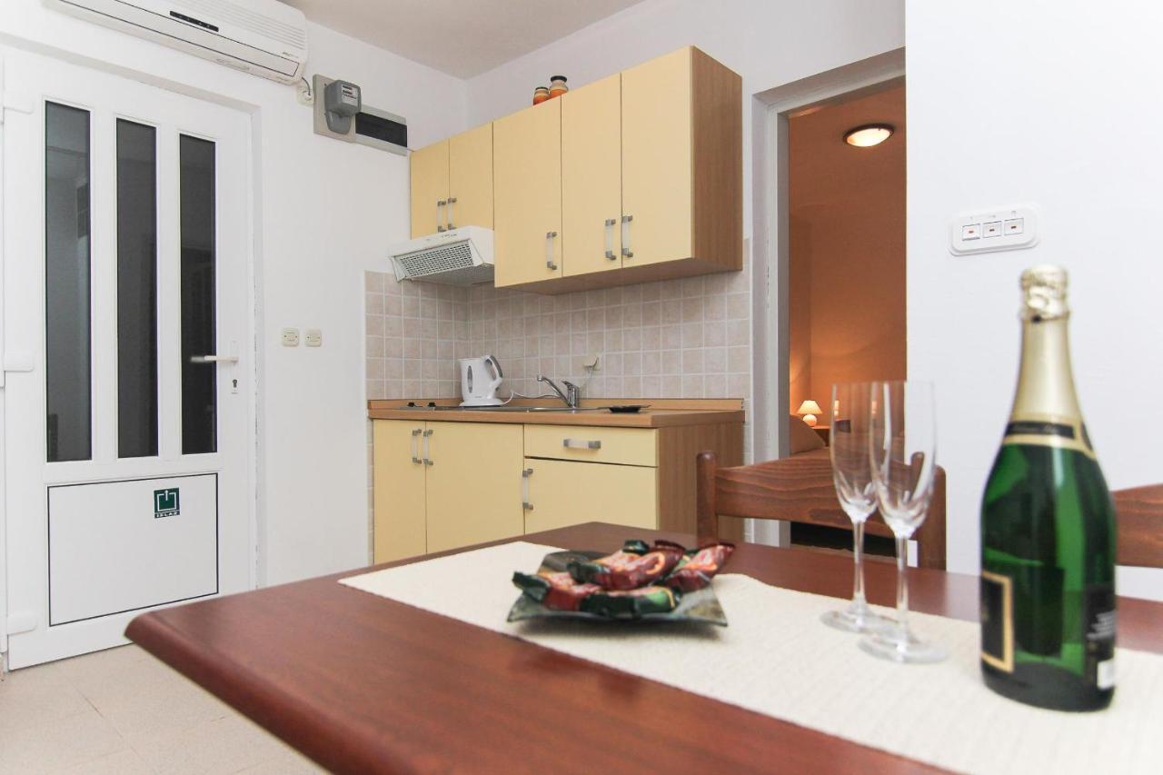 Apartments Villa Alex Подаца Экстерьер фото